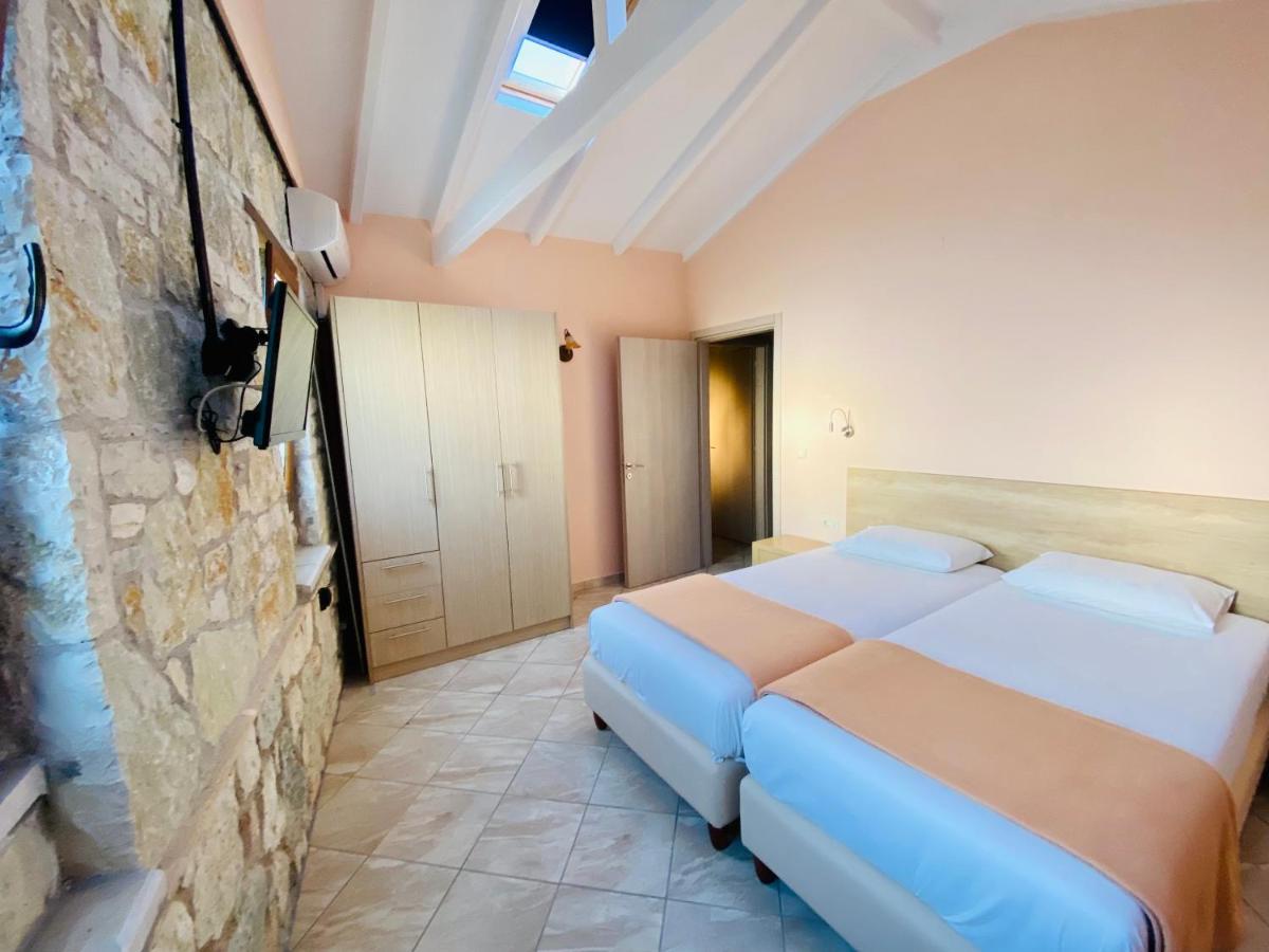 Appartement Dalouda à Parga Extérieur photo
