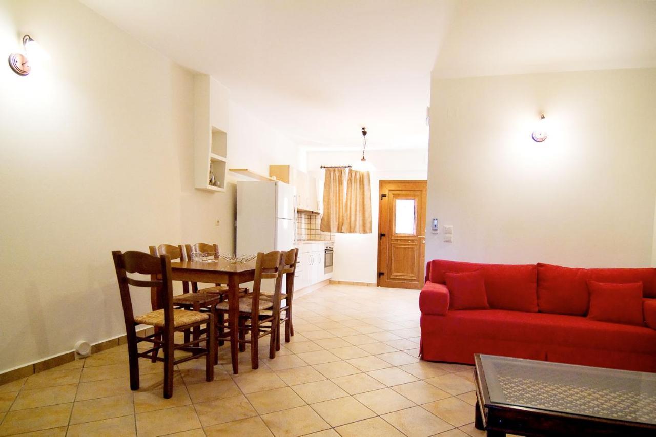 Appartement Dalouda à Parga Extérieur photo